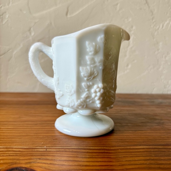 Westmoreland Milk Glass Grape Pattern Footed Creamer – Vintage Mid-Century - Picture 14 of 15